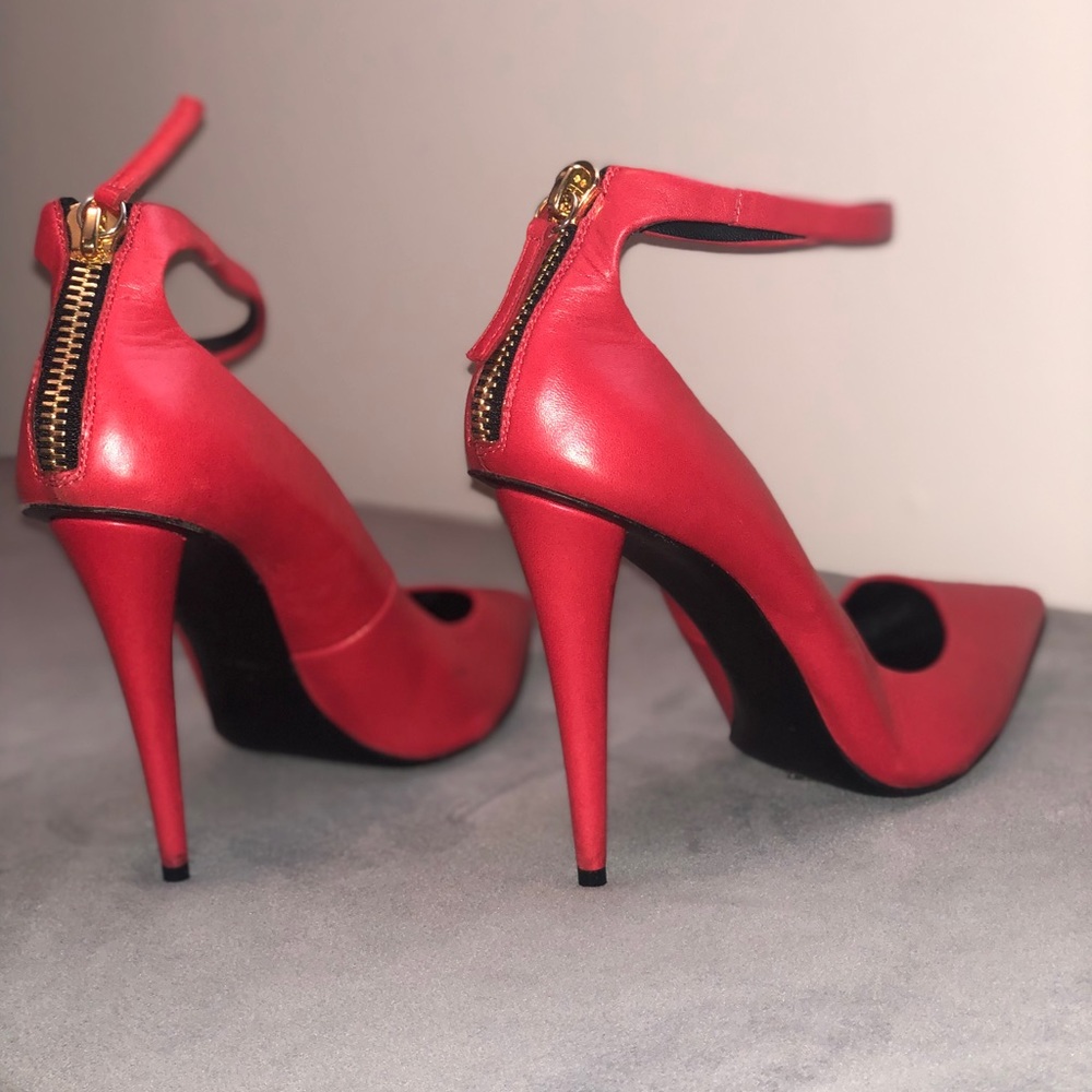 Red Giuseppe Zanotti pumps